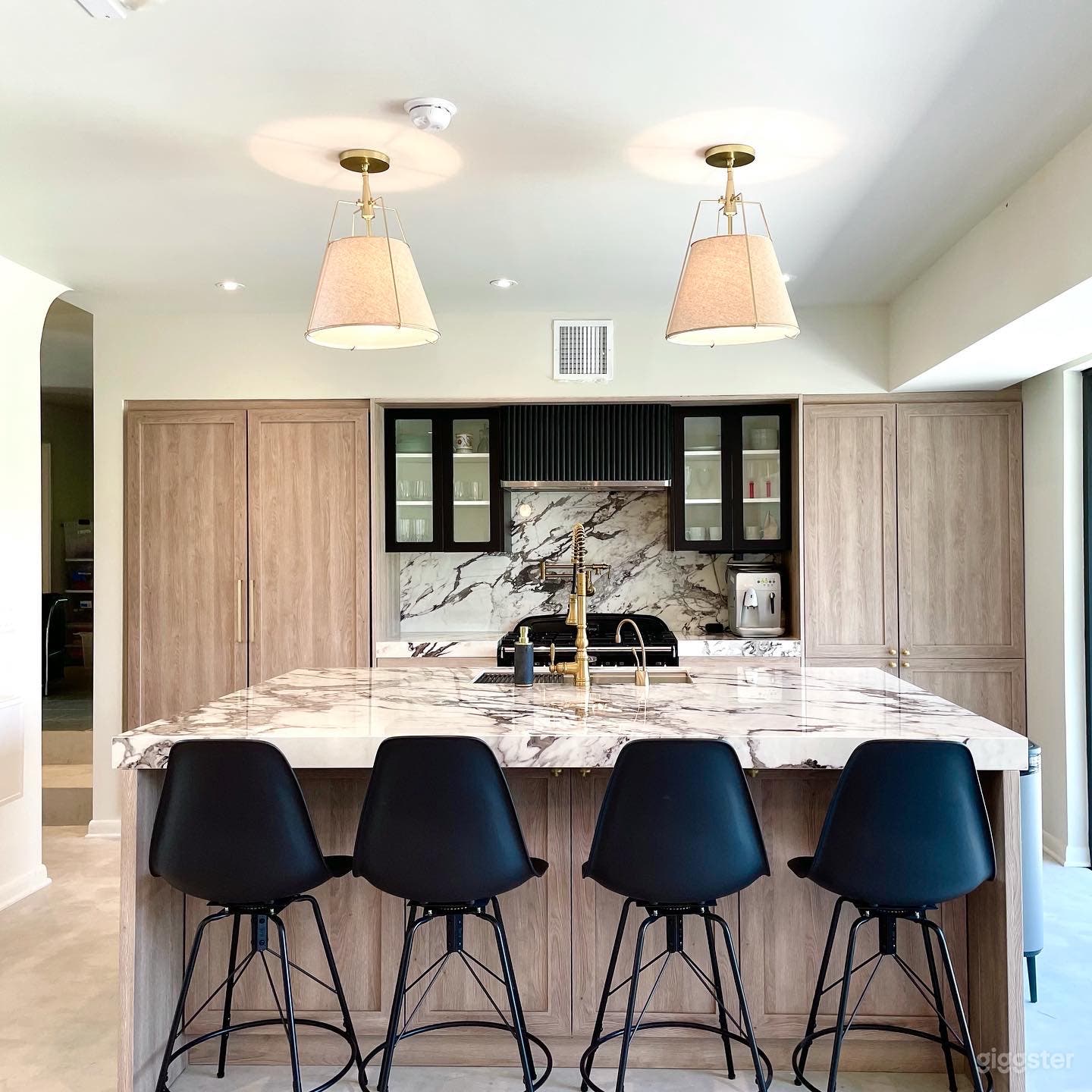 Modern Farmhouse Private Vineyard Estate Photo 2