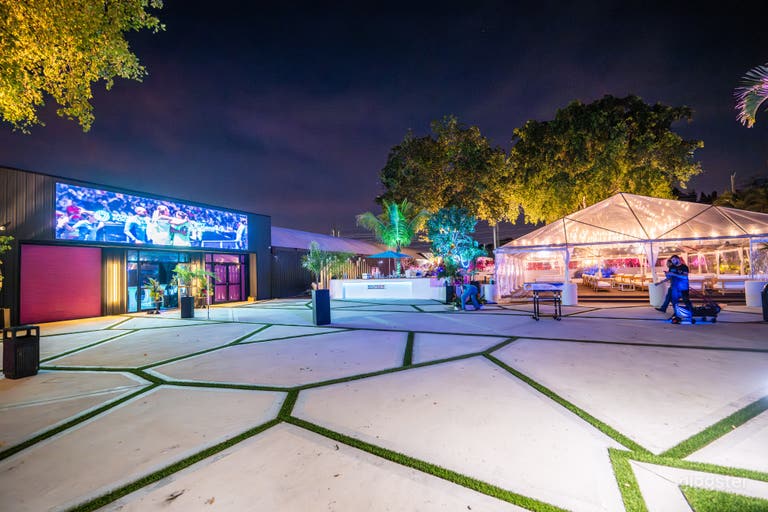  Event / Production filming Complex for up to 400 Guests 