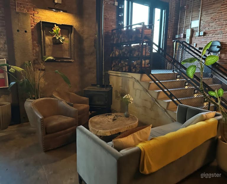  Vibrant Korean-American Restaurant with Highlandtown Charm 