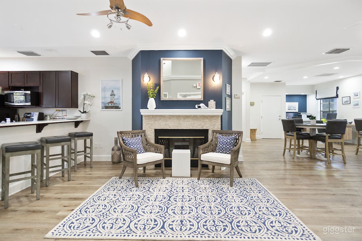 Comfy Clubhouse in Brandon Photo 4