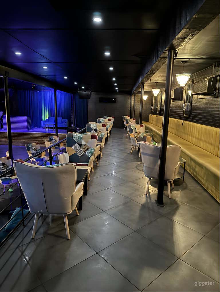  Chic Restaurant & Speakeasy Lounge 