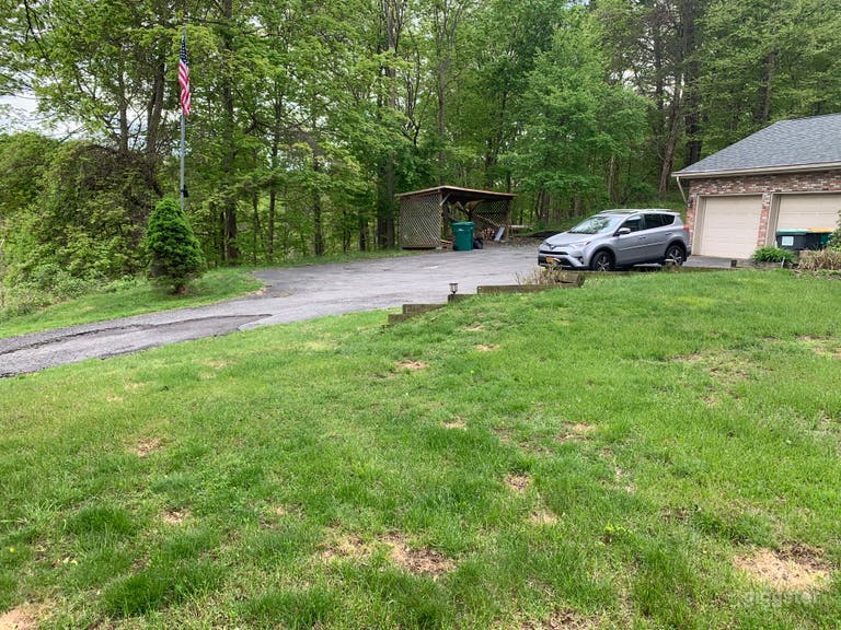  Modern Ranch House in Kingston, NY (11.4 acres) 