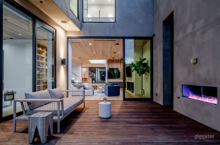  Modern, Resort-Style Home in West Hollywood 