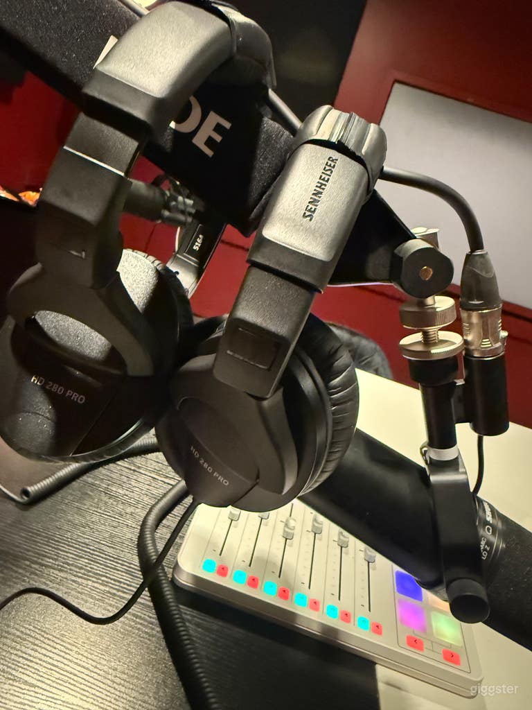  Podcast Like a Pro - Modern, Sleek Interview Room 