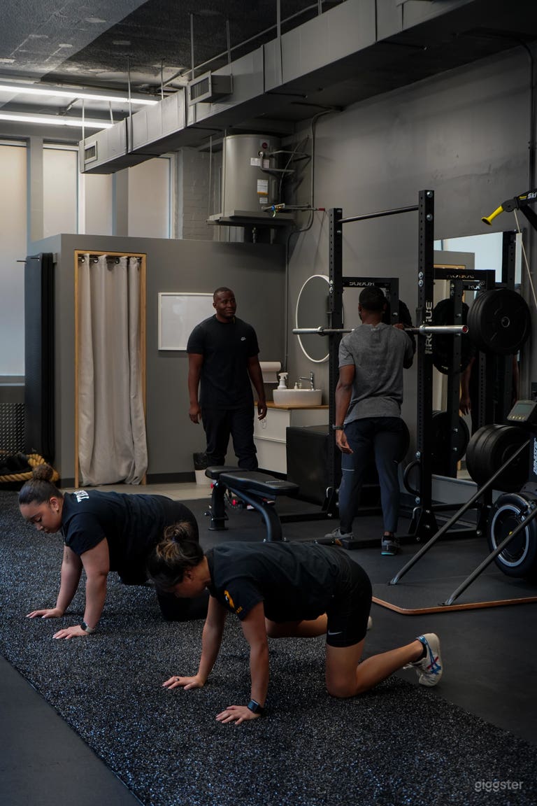  Modern, Bright, Industrial and Open Concept Training Space 