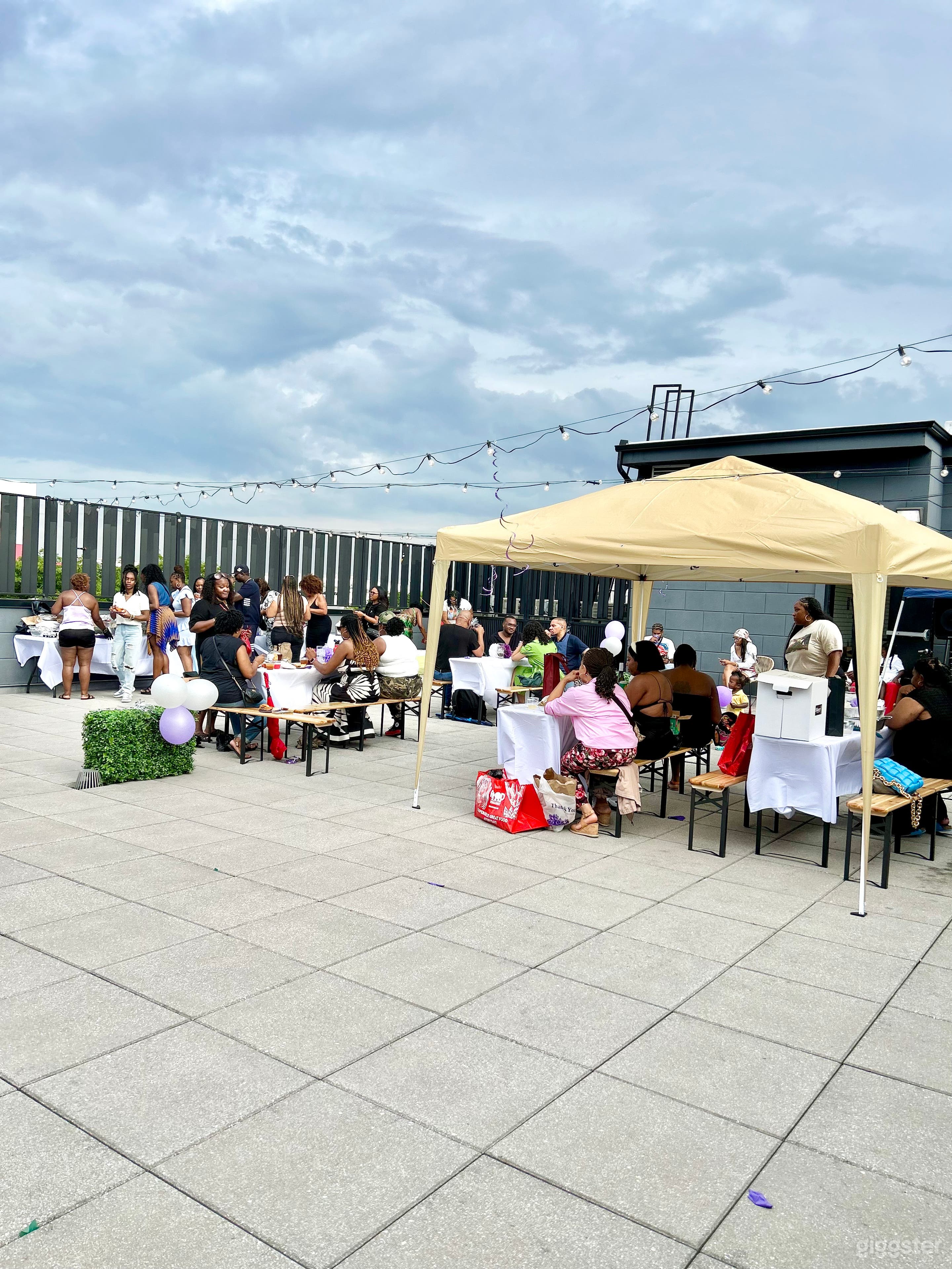 Cozy Rooftop Space and Active Event Studio Photo 3