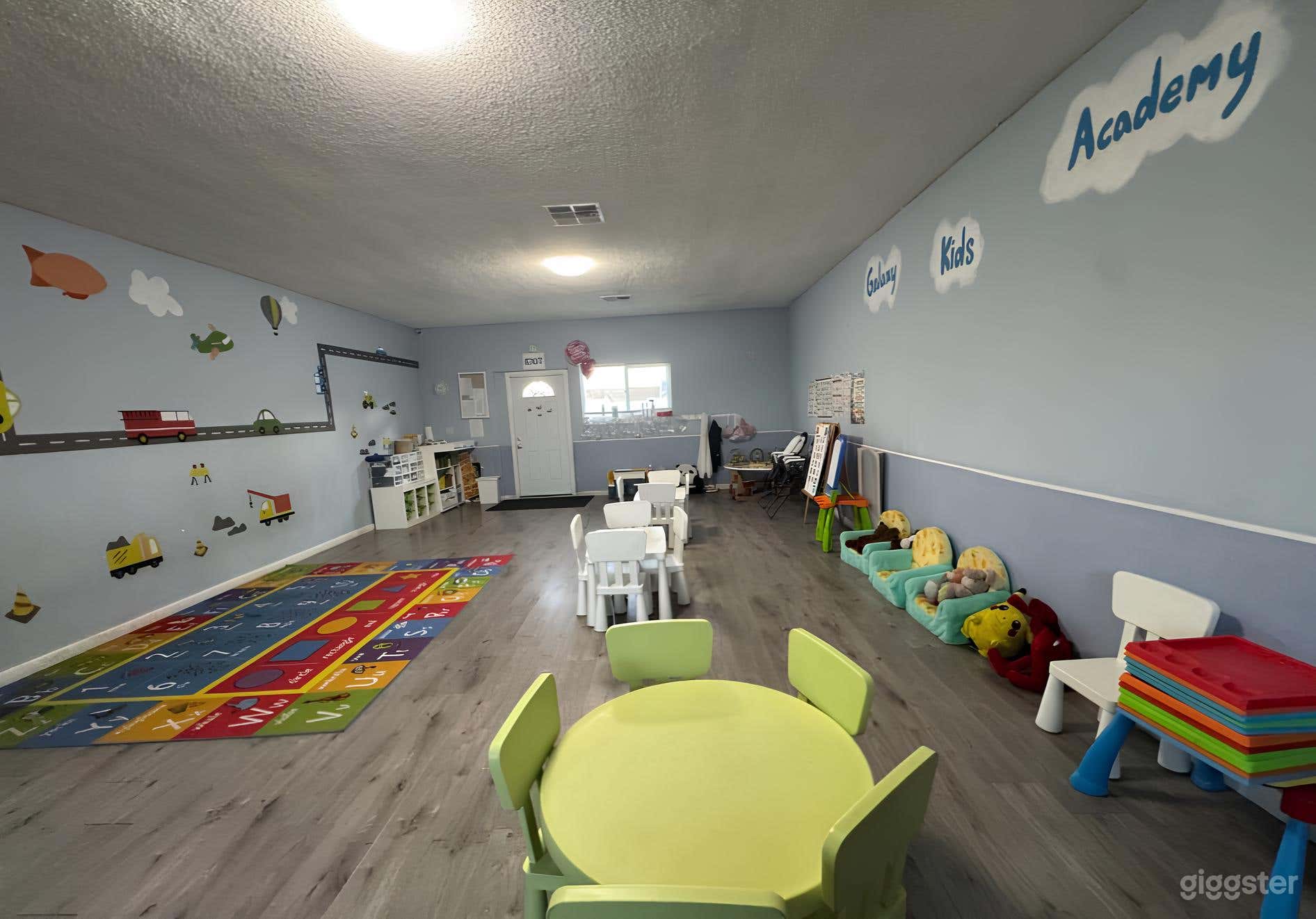 Welcoming and Vibrant Classroom Photo 1