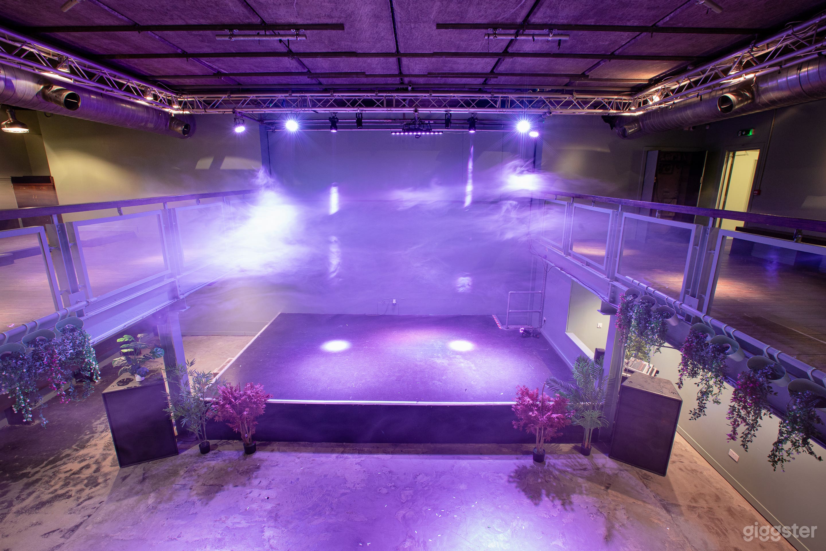  A historic West London event venue  Photo 1