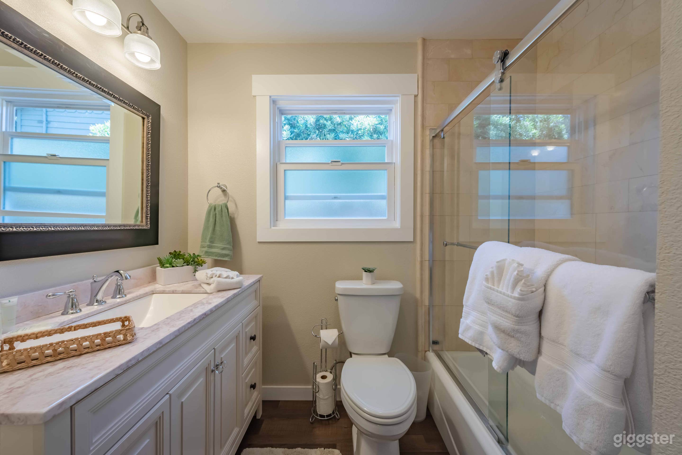 Moonglow Cottage Photo 2