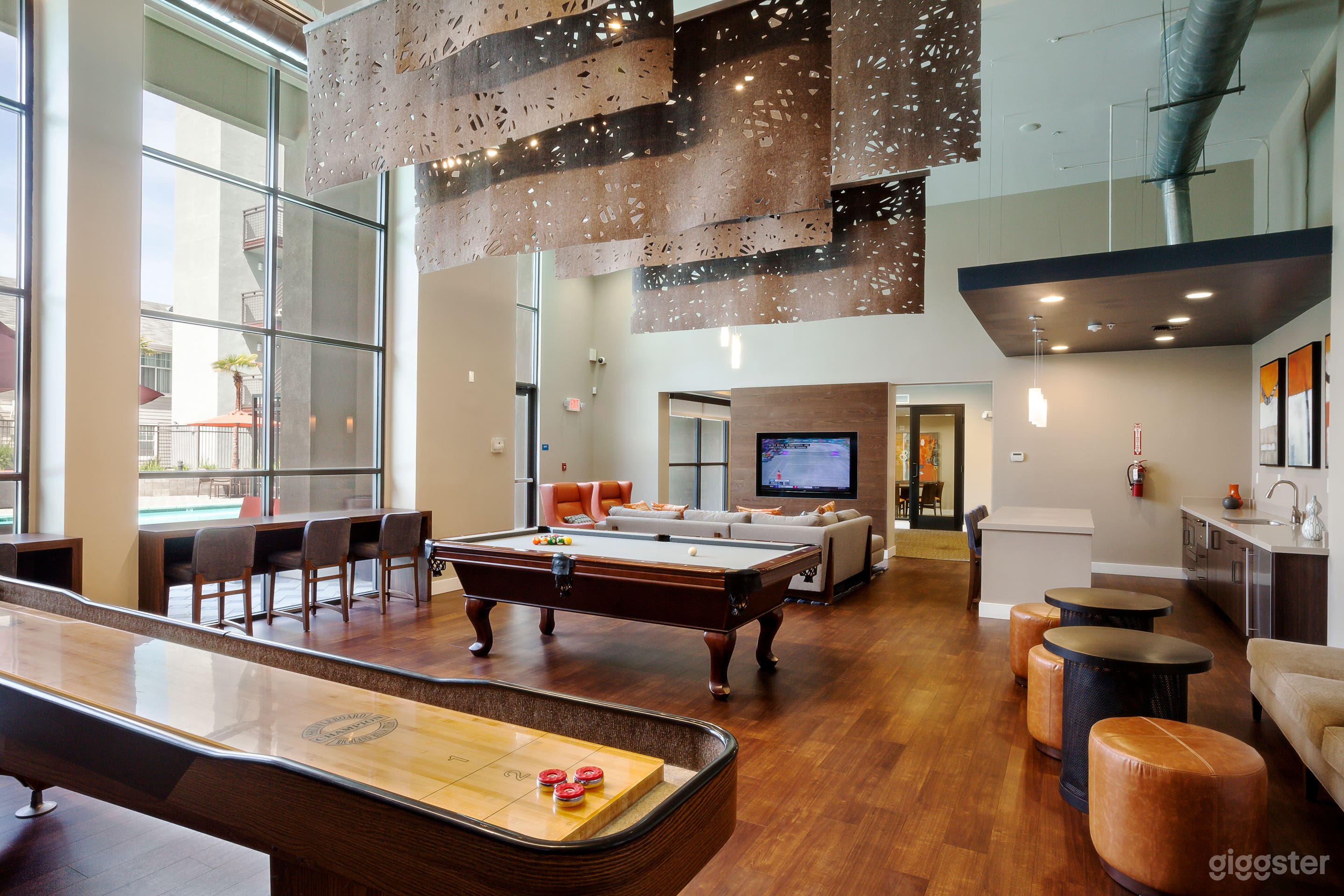 Spacious Clubhouse in the Heart of Downtown San Jose Photo 1