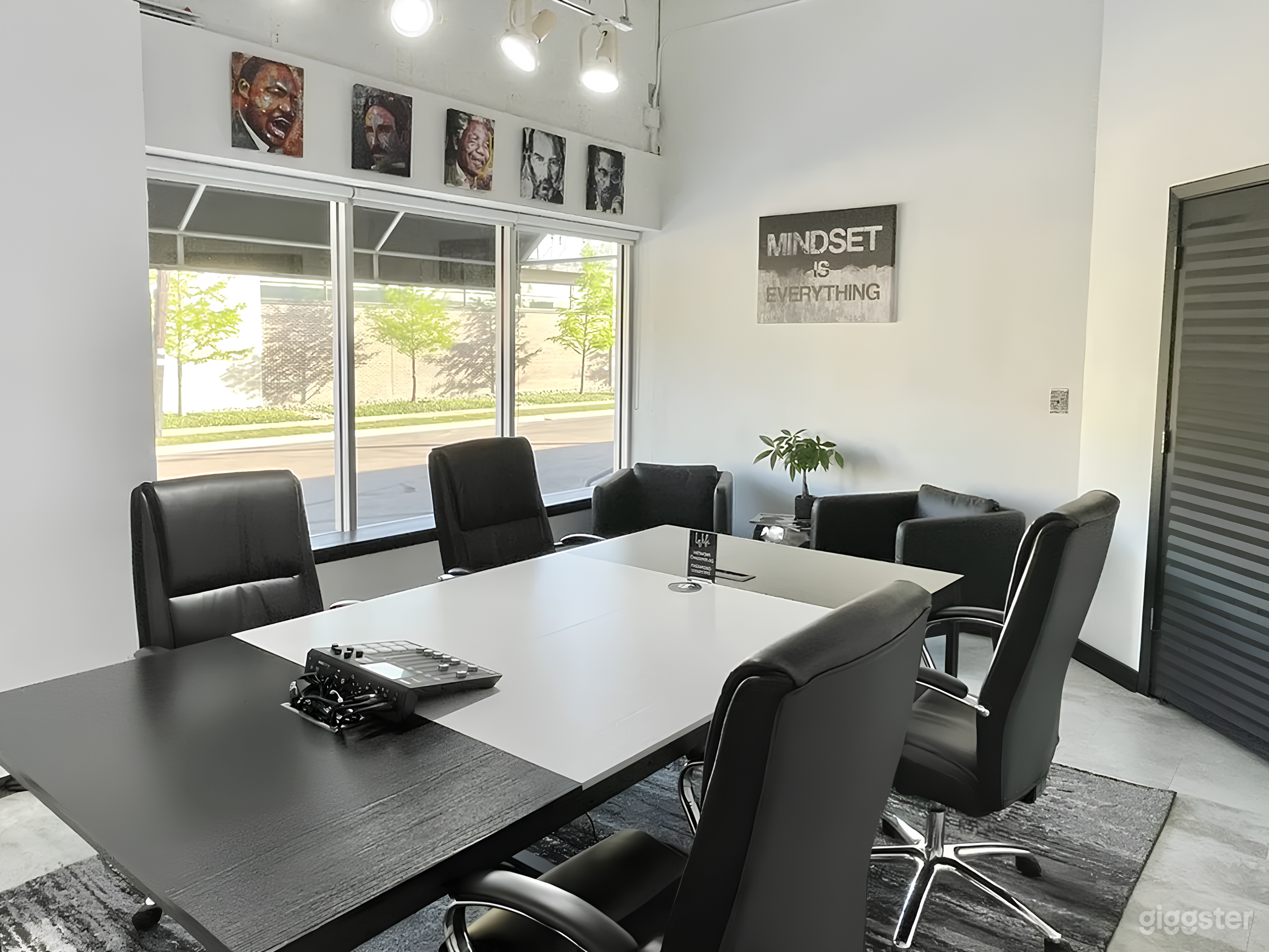 Podcast Room A Photo 2