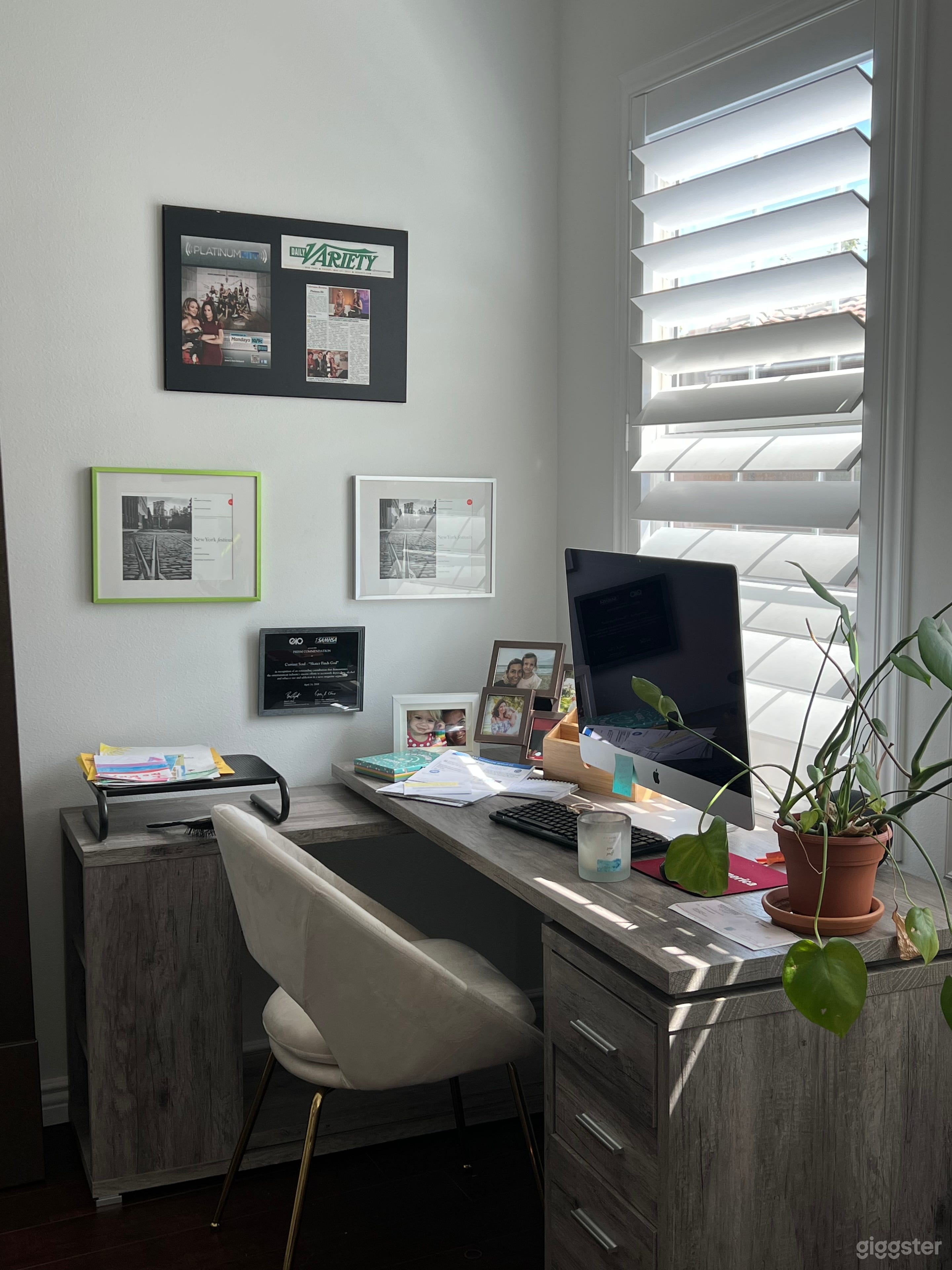 Stunning Hillside Retreat in Westlake Village Photo 3