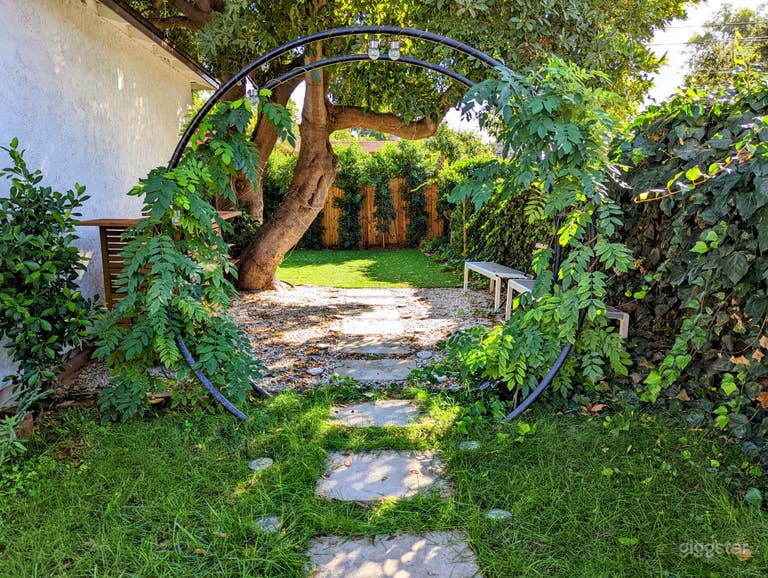  Entrance to Backyard 