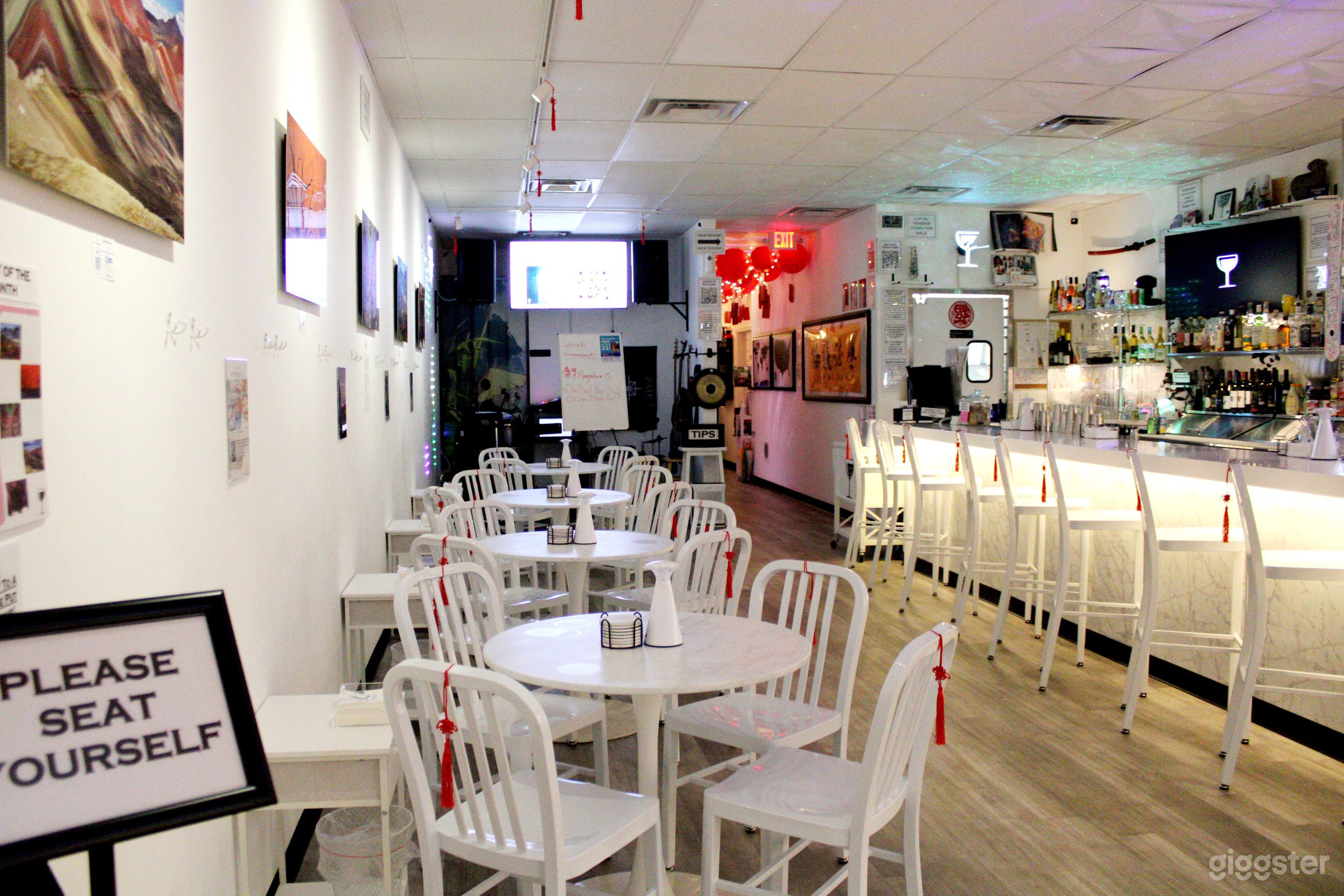 Artsy Eclectic Craft Cocktail Bar Photo 3