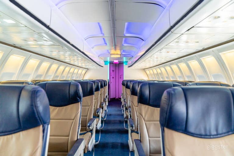  BOEING 737 MAIN CABIN AVAILABLE FOR PHOTO/VIDEO SHOOTS 