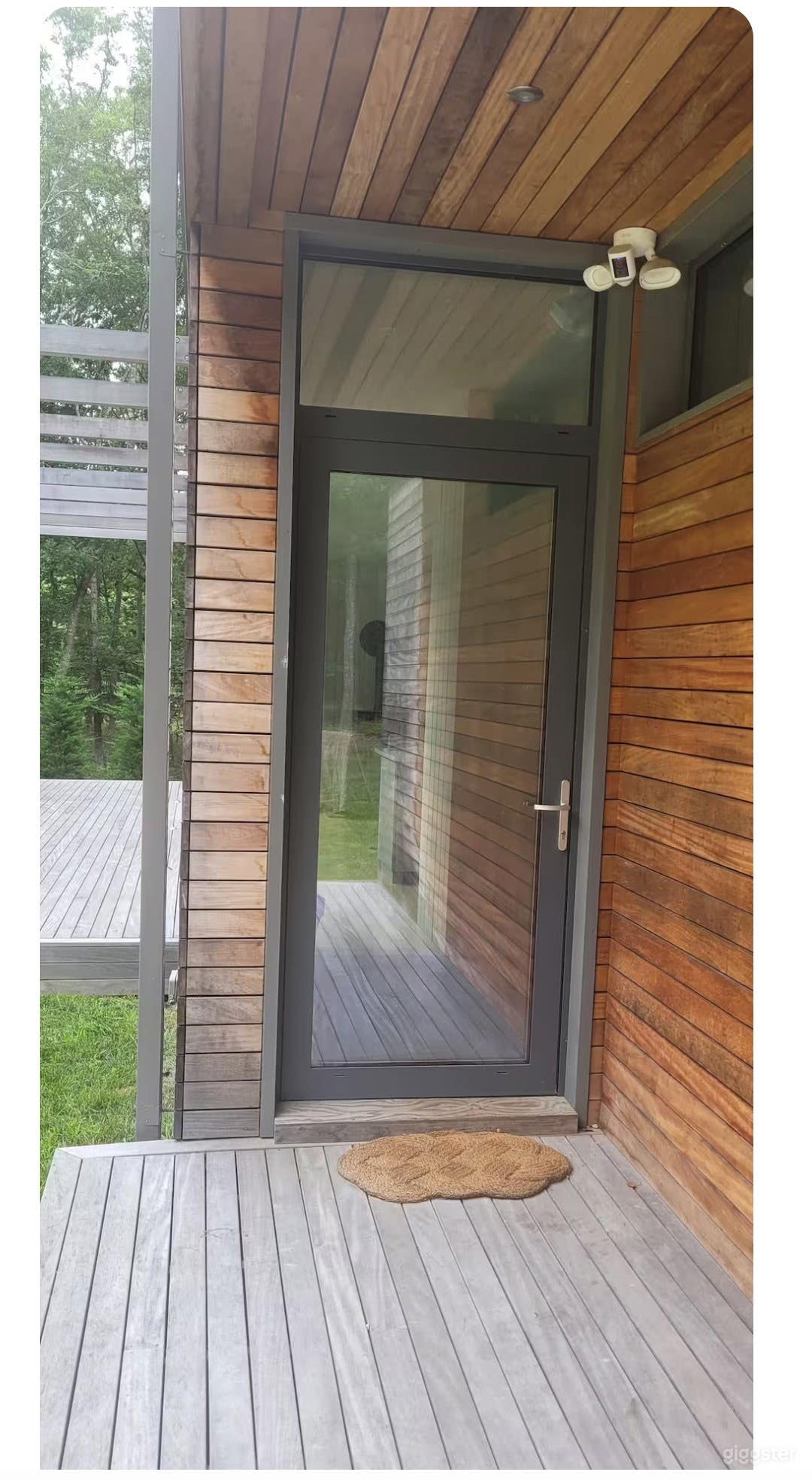 Modern, comfortable window filled home in Springs Photo 4