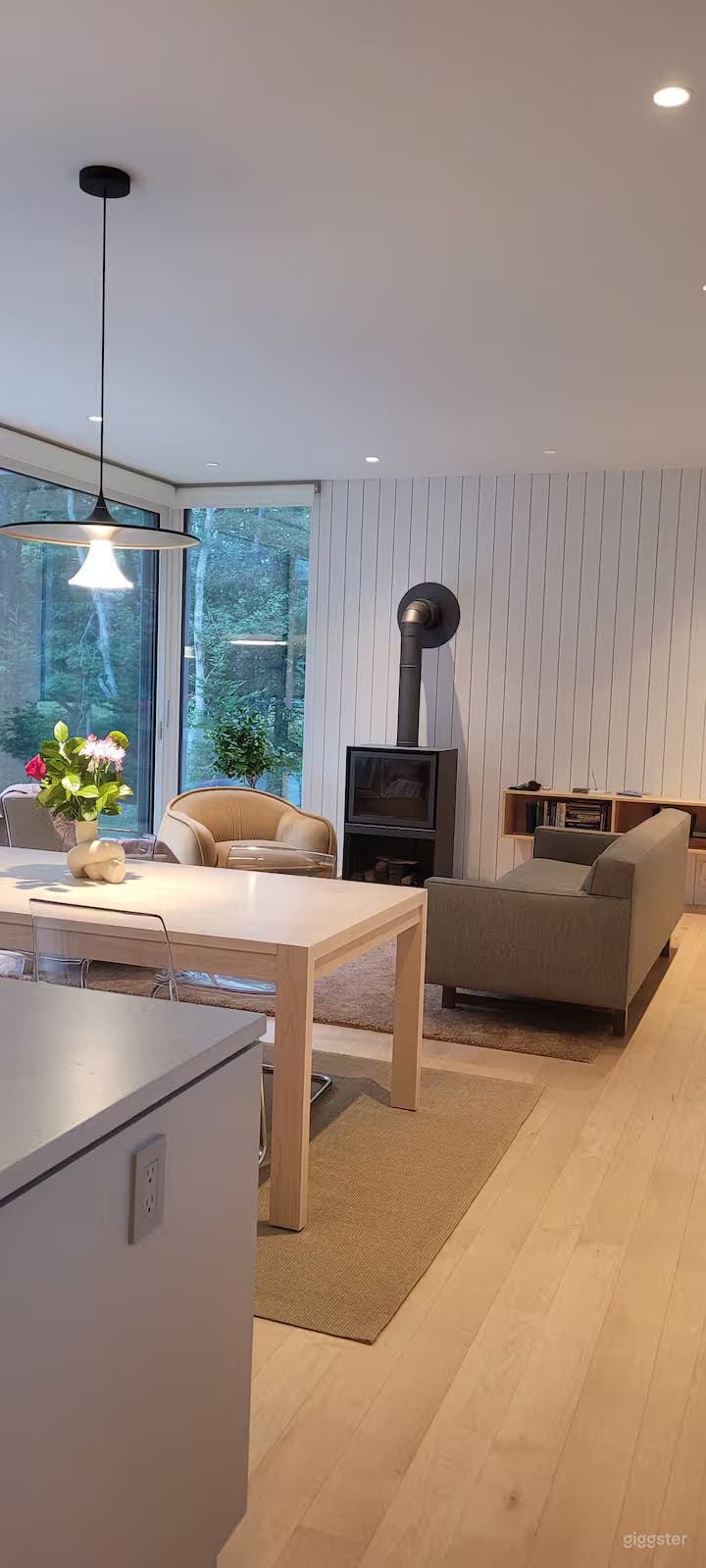  Modern, comfortable window filled home in Springs 