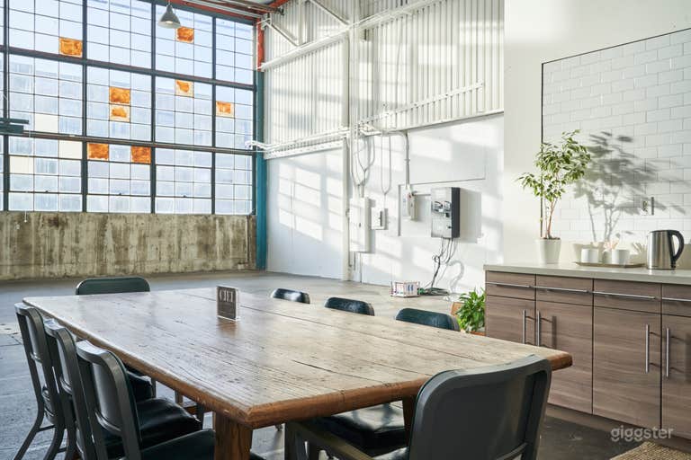  Studio 8 - 2,000-square-foot natural light studio Berkeley  