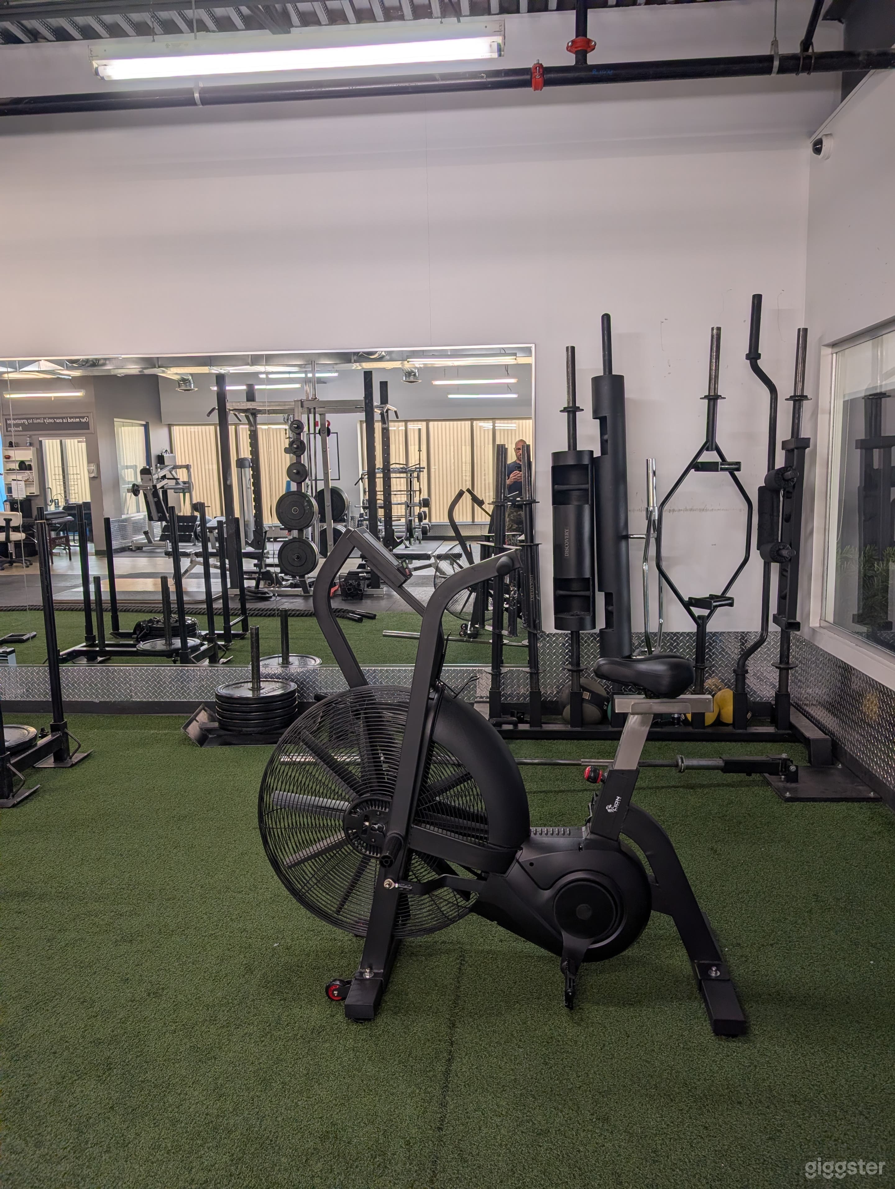 Sleek & Modern Fitness Studio (with Turf Field) Photo 3