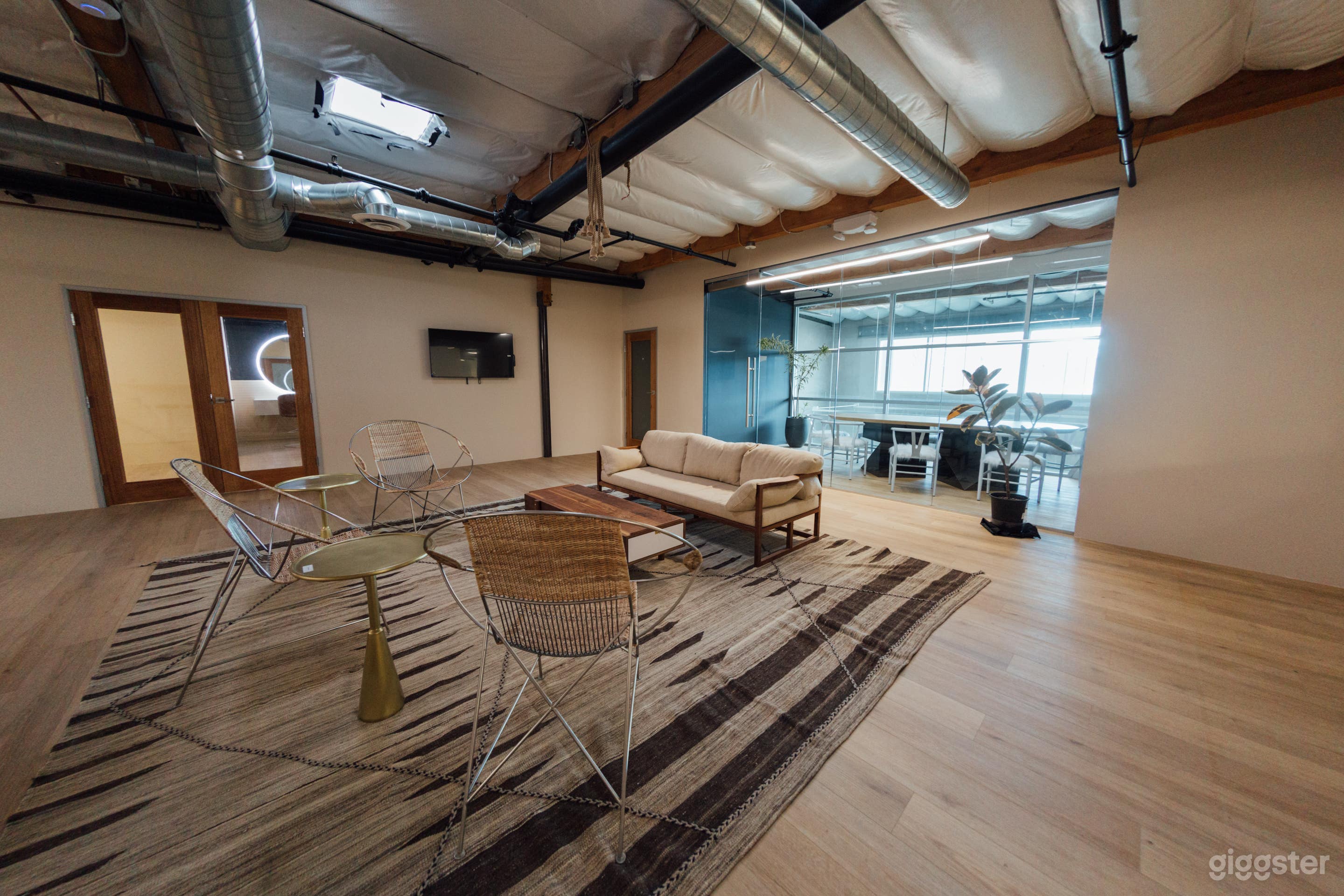 Loft for Fittings and Production Meetings near LAX Photo 4