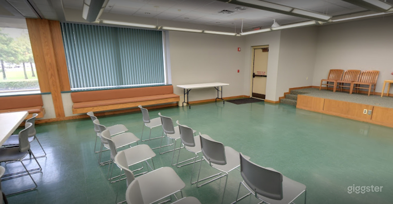  Library Meeting room for 100 people in Scotlandville Branch  