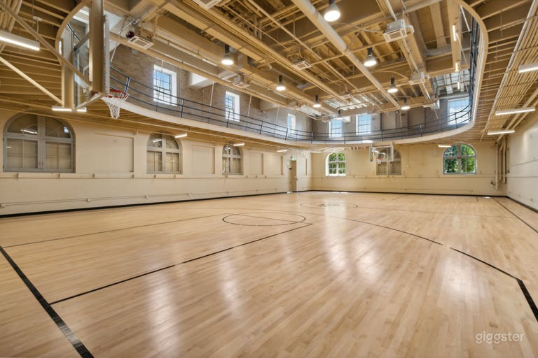  Basketball court in an apartment complex in Los Angeles 