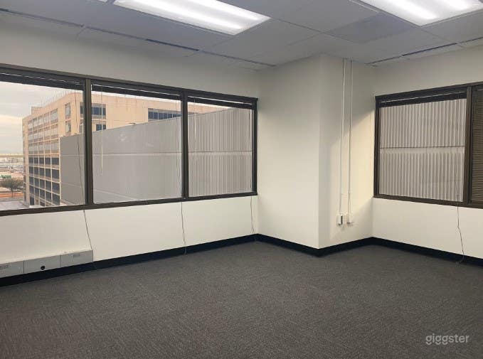 Suite 525B: BLANK CANVAS (LAX) Photo 2