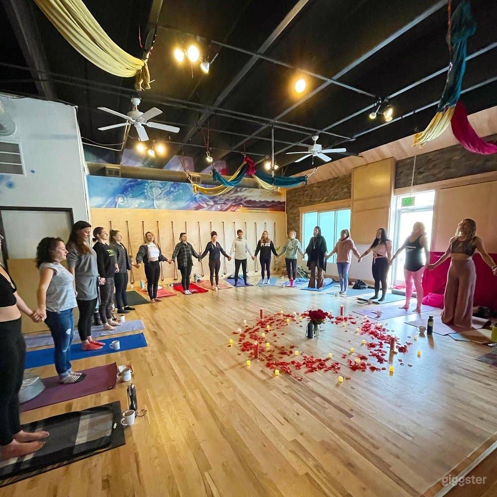 ~Lotus Room~ 

Throw an event to remember here! The natural light fills the room and lights up the beautiful murals on the wall to create a very photogenic space that your community will be beaming about. 