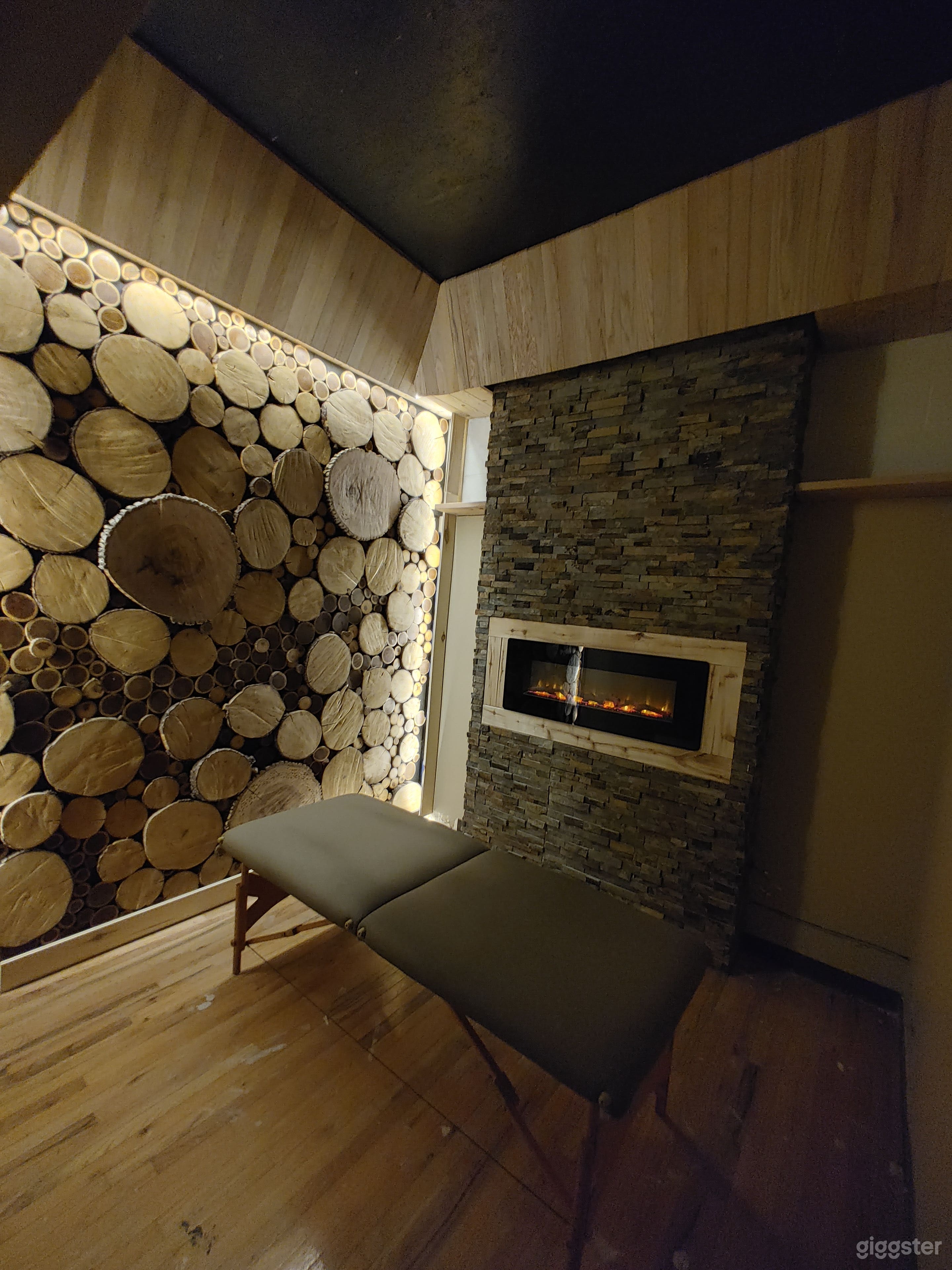 ~Woods Room~ 

Need to rent a grounding healing space? 