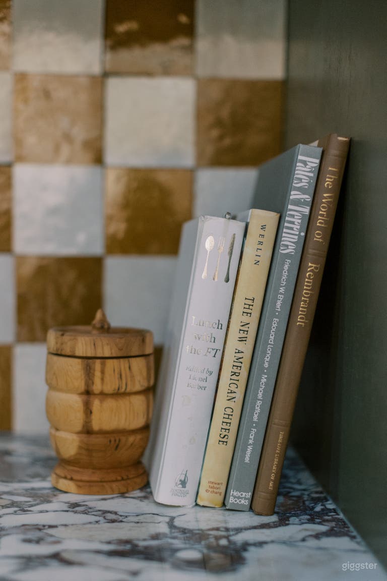  Beautifully designed, vintage haven 