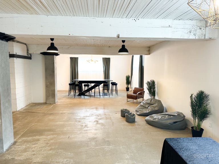  Industrial event space 