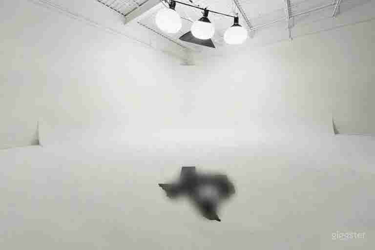  PHOTO/VIDEO RENTAL AUSTIN, TX (Facility Buyout) 