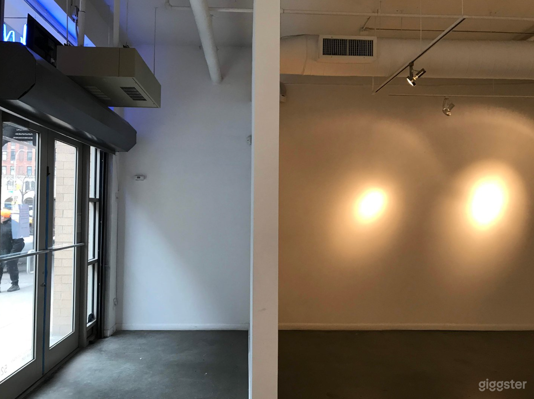 Gallery Under the High Line Photo 3