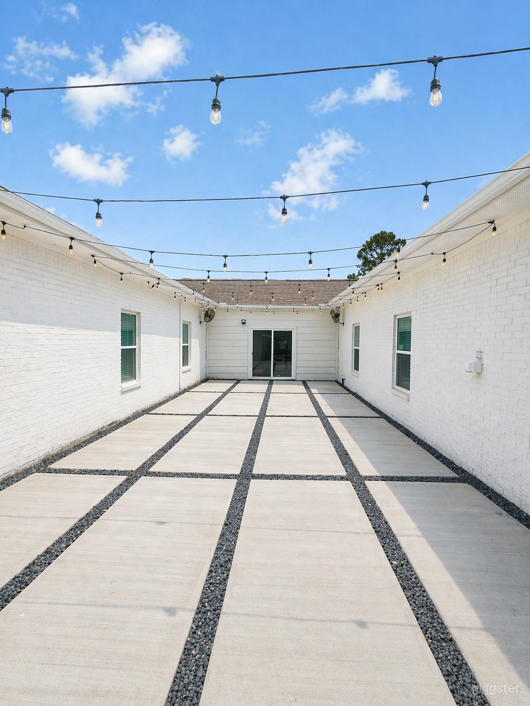 Private Outdoor Courtyard Event Space in Katy Photo 1