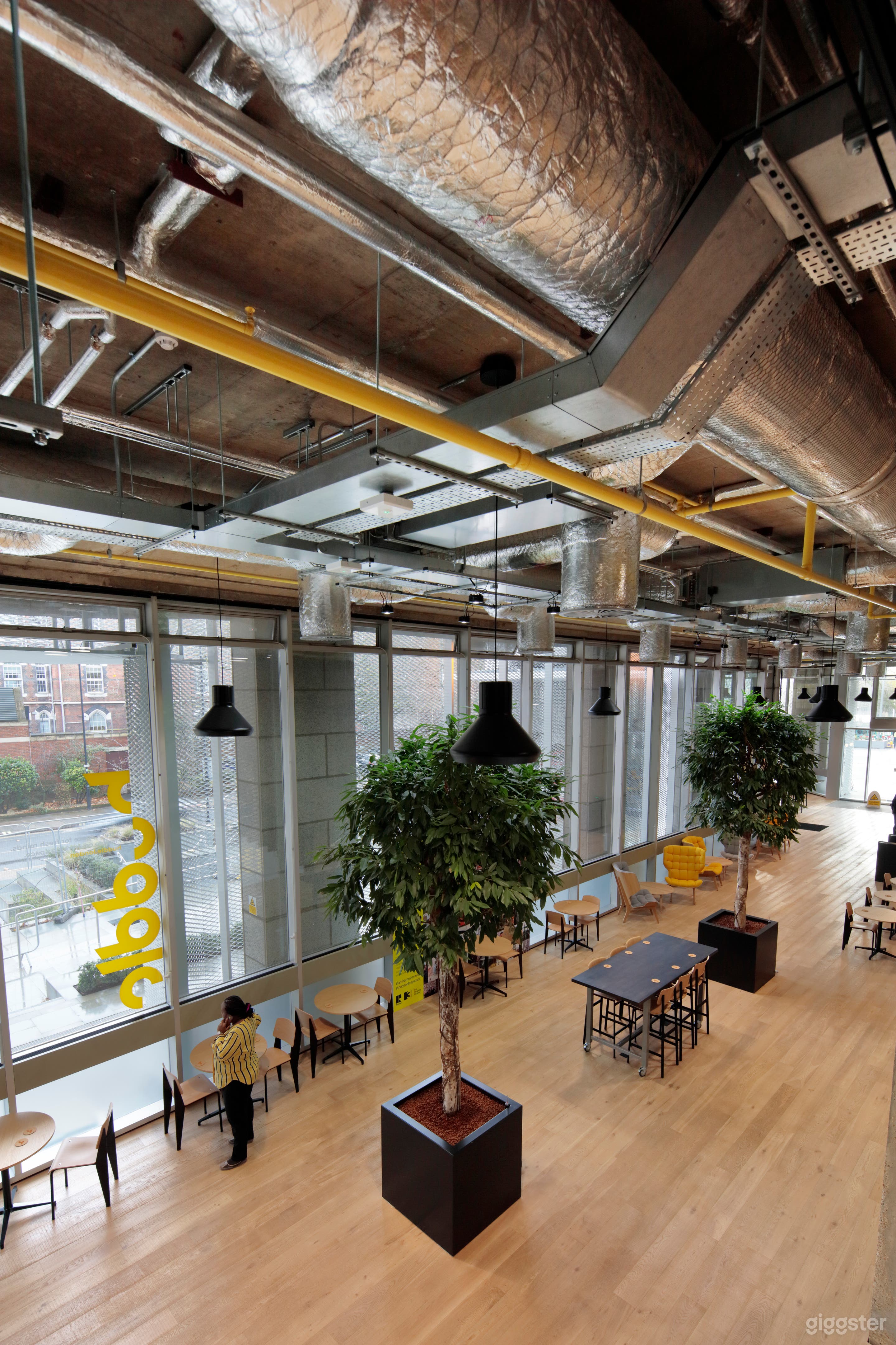 Huddle Hammersmith | Coworking &amp; Private Offices Photo 2