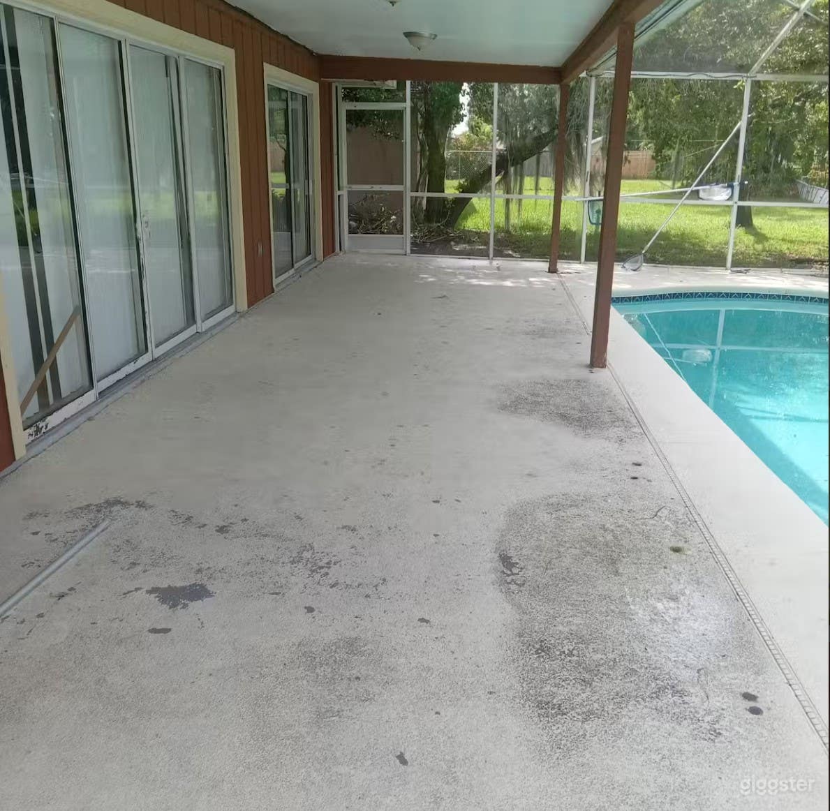 A perfect covered pool in Kissimmee Photo 4