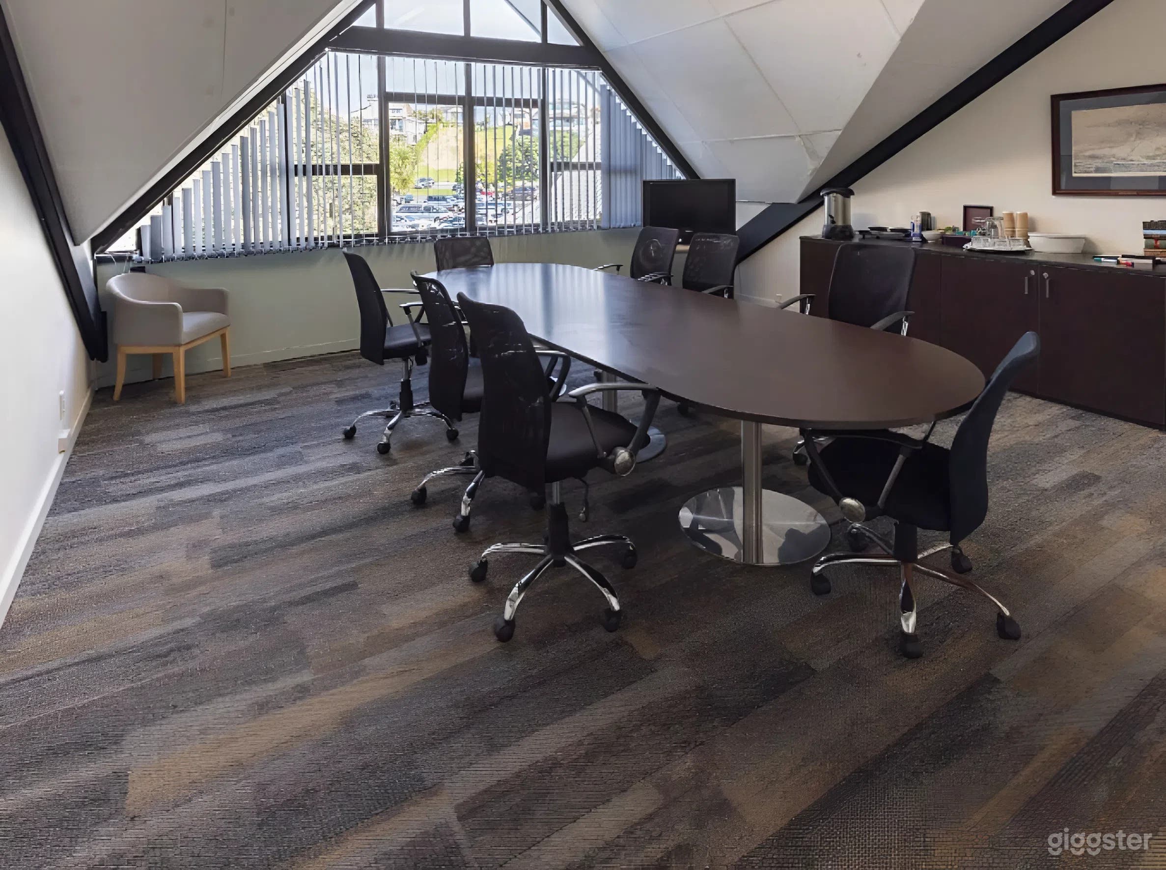 Private Boardroom for Meetings & Executive Sessions Photo 4