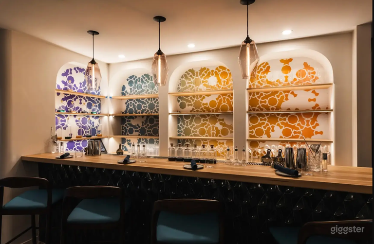  Upper East Side Warm & Inviting Mediterranean Restaurant 