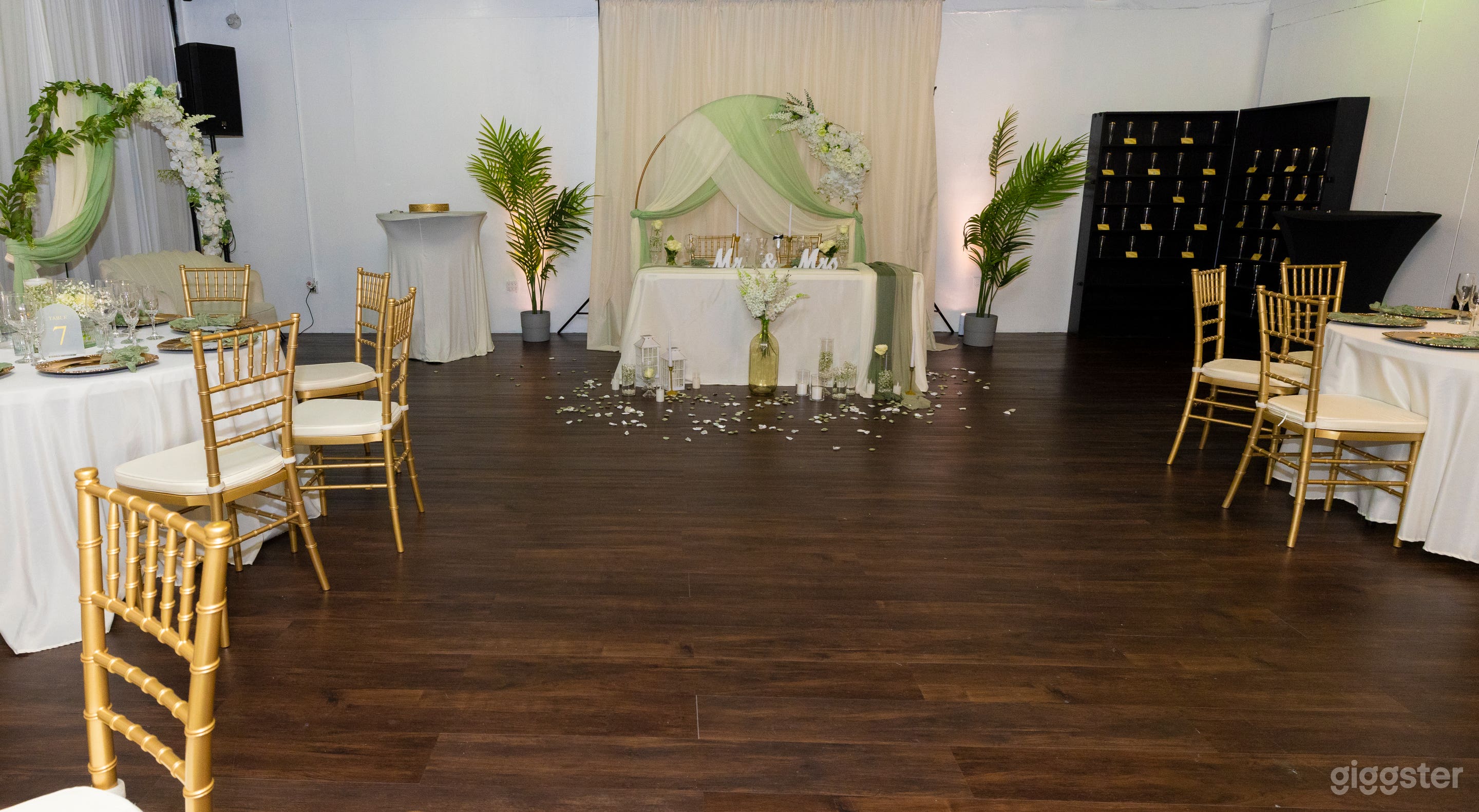 Charming Event Space for up to 100 Guests Photo 4