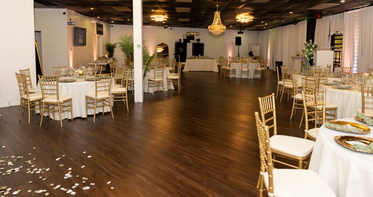  Charming Event Space for up to 100 Guests 