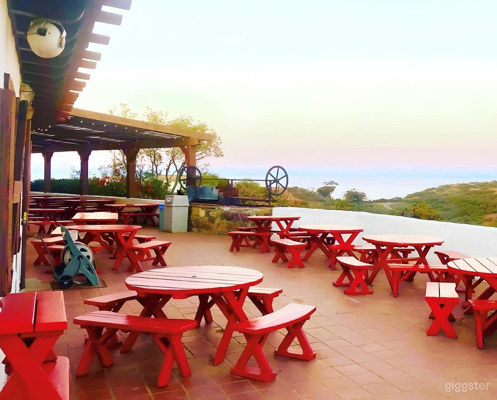 Beautiful Restaurant in Catalina with Breathtaking Views Photo 2