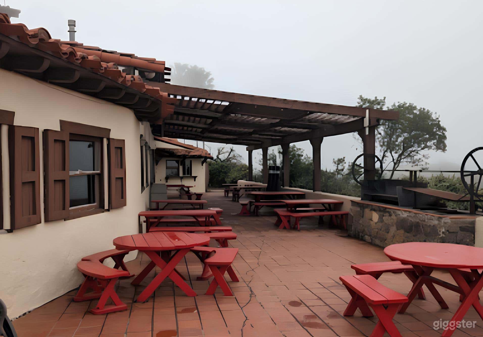 Beautiful Restaurant in Catalina with Breathtaking Views Photo 3