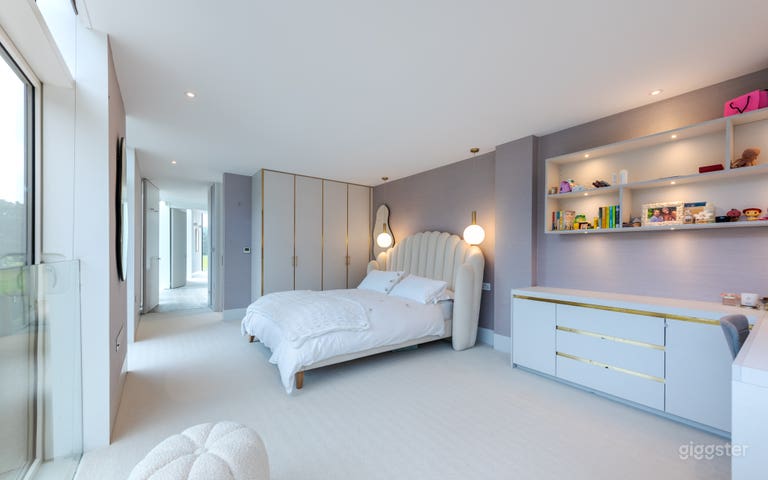  Bel Air Surrey Hills 