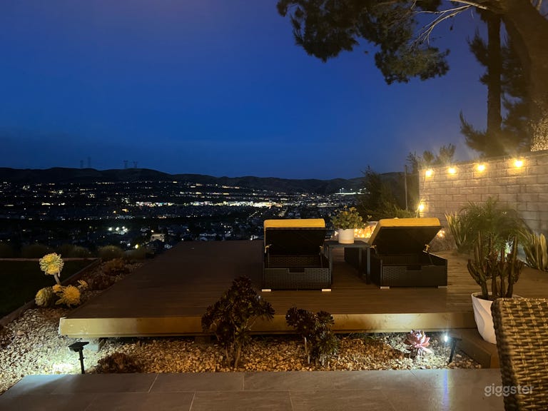  Fresh & remodeled contemporary home 