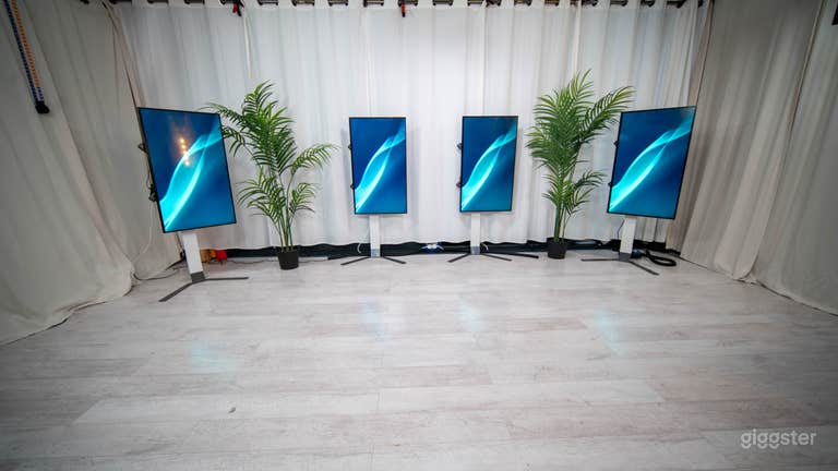  Podcast Recording Studio For Visual Creator 