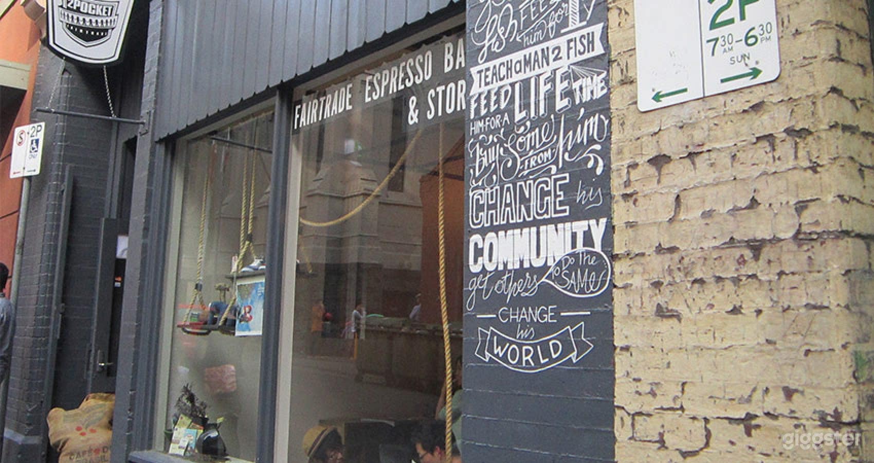 A Versatile Space with a Secret Street Entrance Photo 4