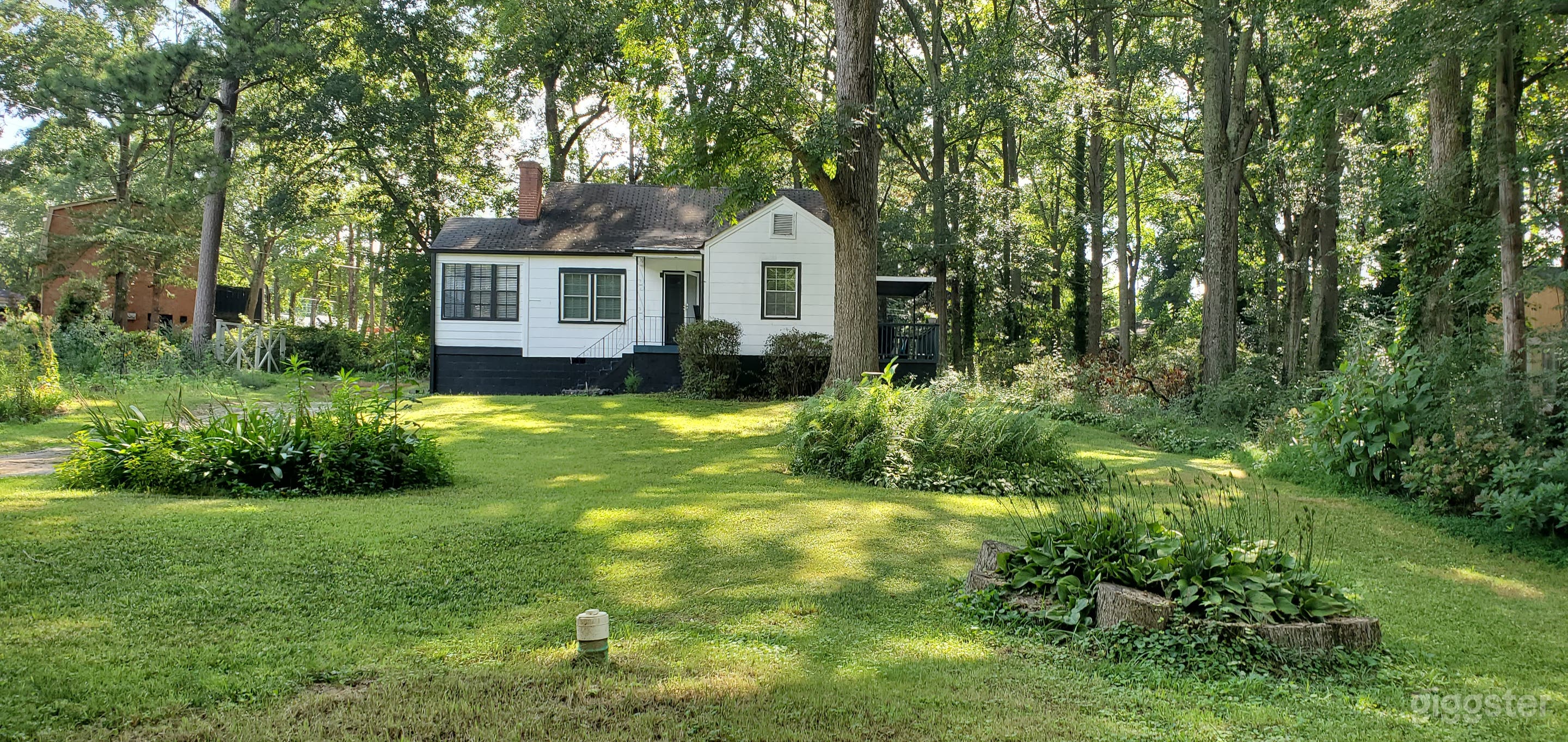 Nature Oasis in Downtown Clarkston - 1 Acre lot  Photo 1