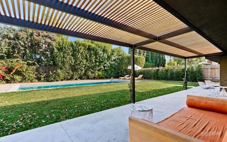  Piscina de diseño de mediados de siglo 