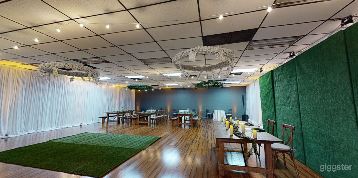 Elegant Reception Room with Kitchen in Clearwater Photo 4