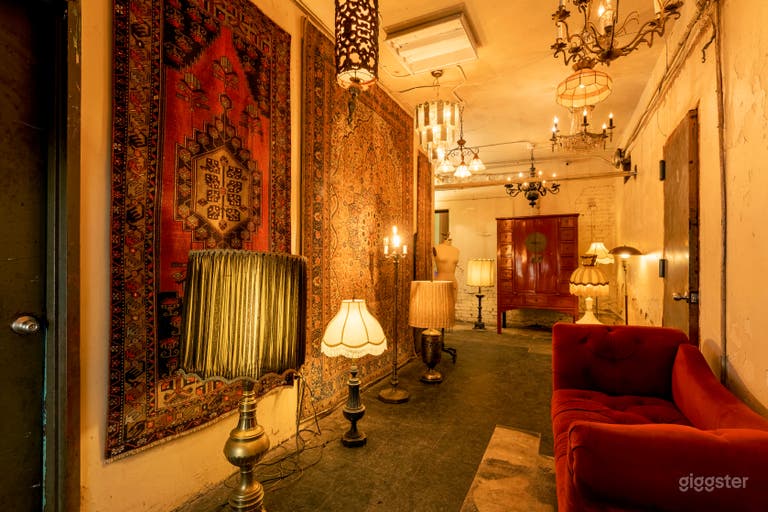  Classroom, TV Wall, Clock Stairway, Hall of Lamps 